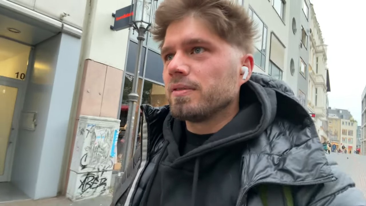 Mein größter Bulk-Fehler: Von 11 auf 17 % Körperfett – und wie ich jetzt diäte 2 Marko Mitrovic nach dem Training über sein Plateau und den gestiegenen Körperfettanteil