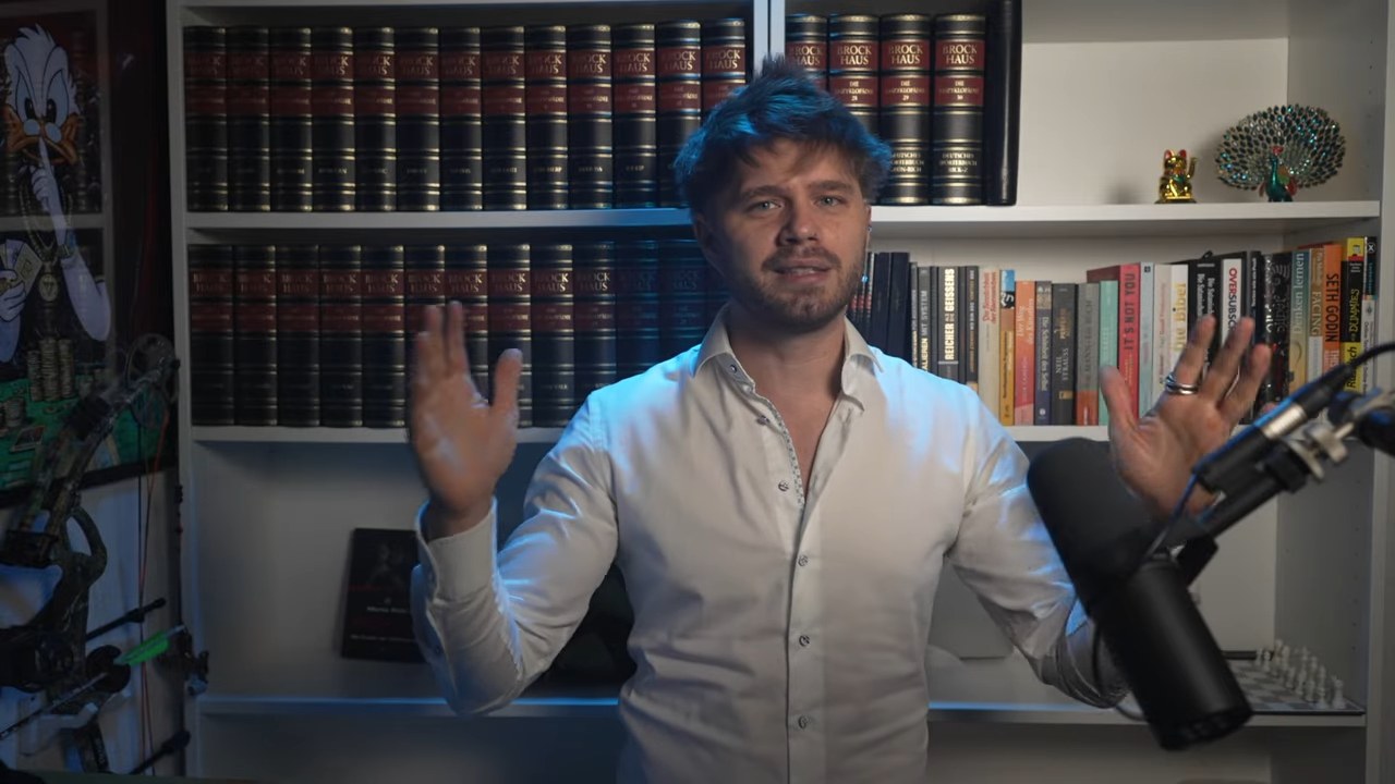 Selbstbewusstsein nach Instagram: So holst du es zurück 1 Marko Polo erklärt, wie Instagram und TikTok dein Selbstbild beeinflussen