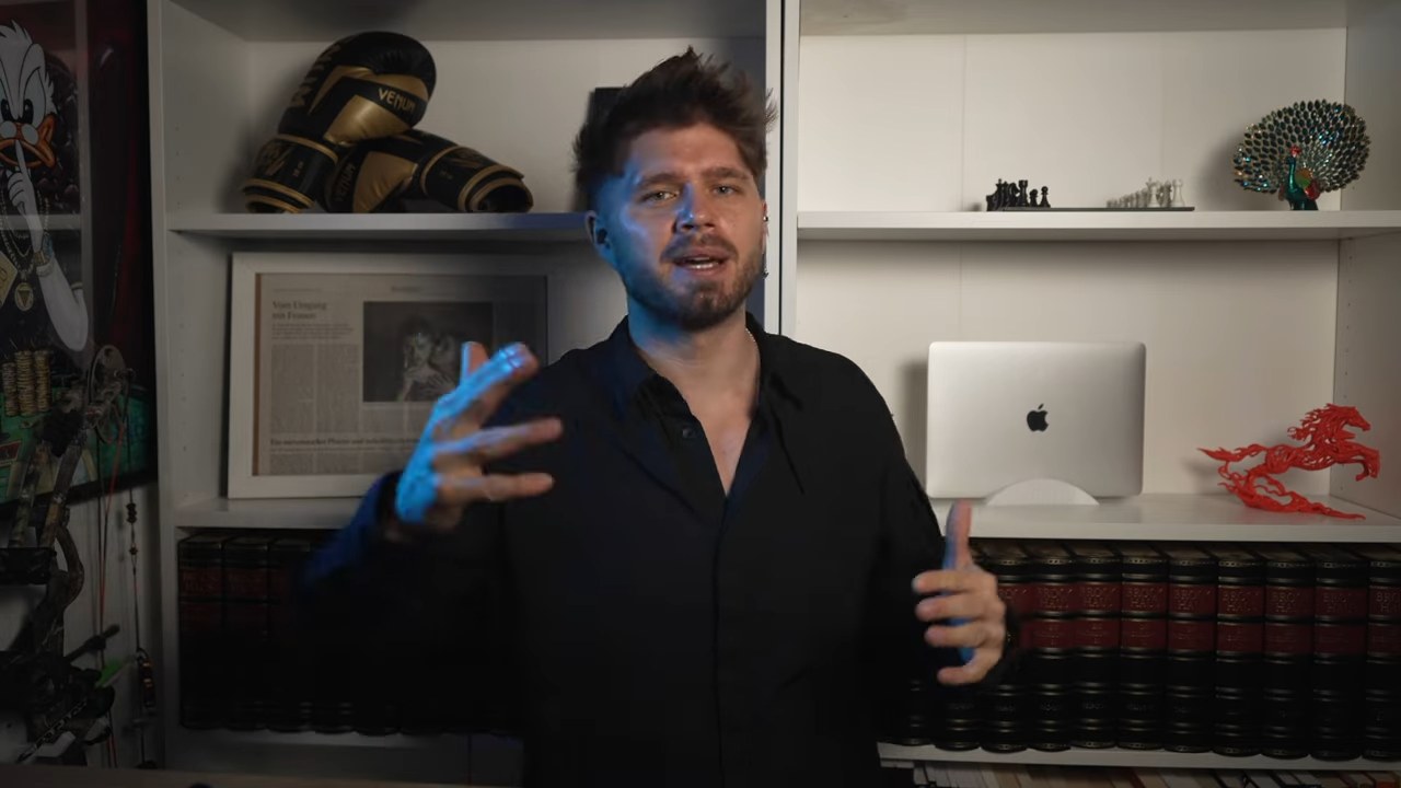 Nach der Trennung Frauen ansprechen, ohne needy zu wirken 1 Marko Polo erklärt, wie du nach einer Trennung deine Richtung im Leben wiederfindest