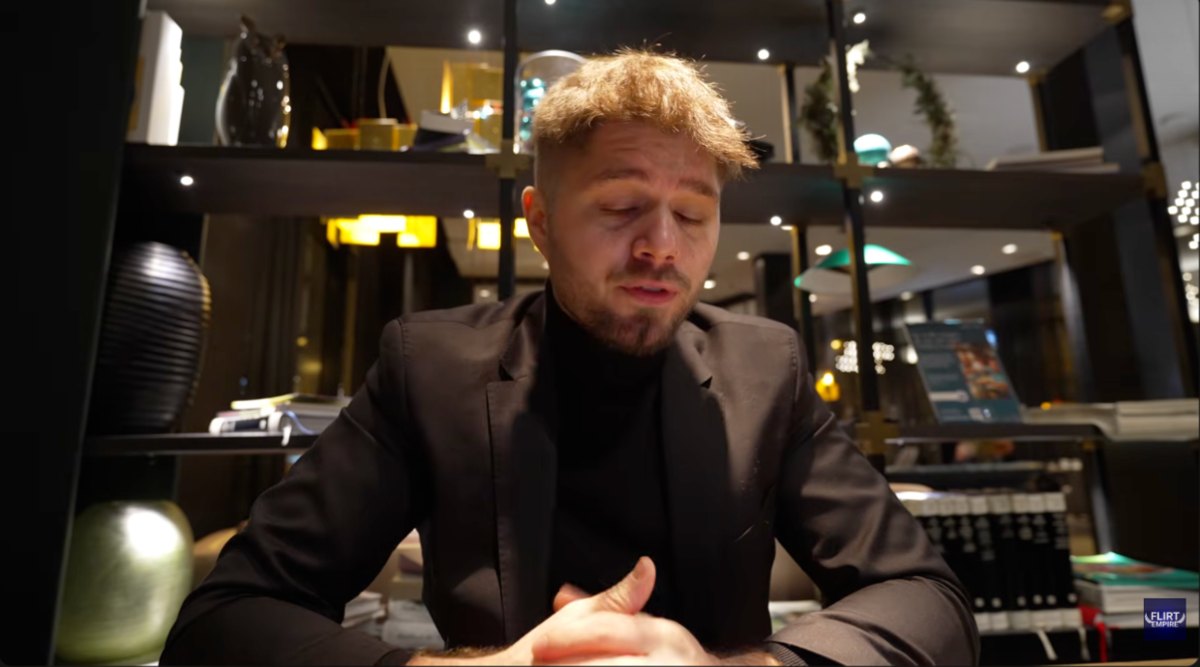 Frau nach dem Club anschreiben: Beispiel und 3 Tipps 2 Marko Mitrovic gibt drei Tipps für die erste Nachricht nach dem Kennenlernen