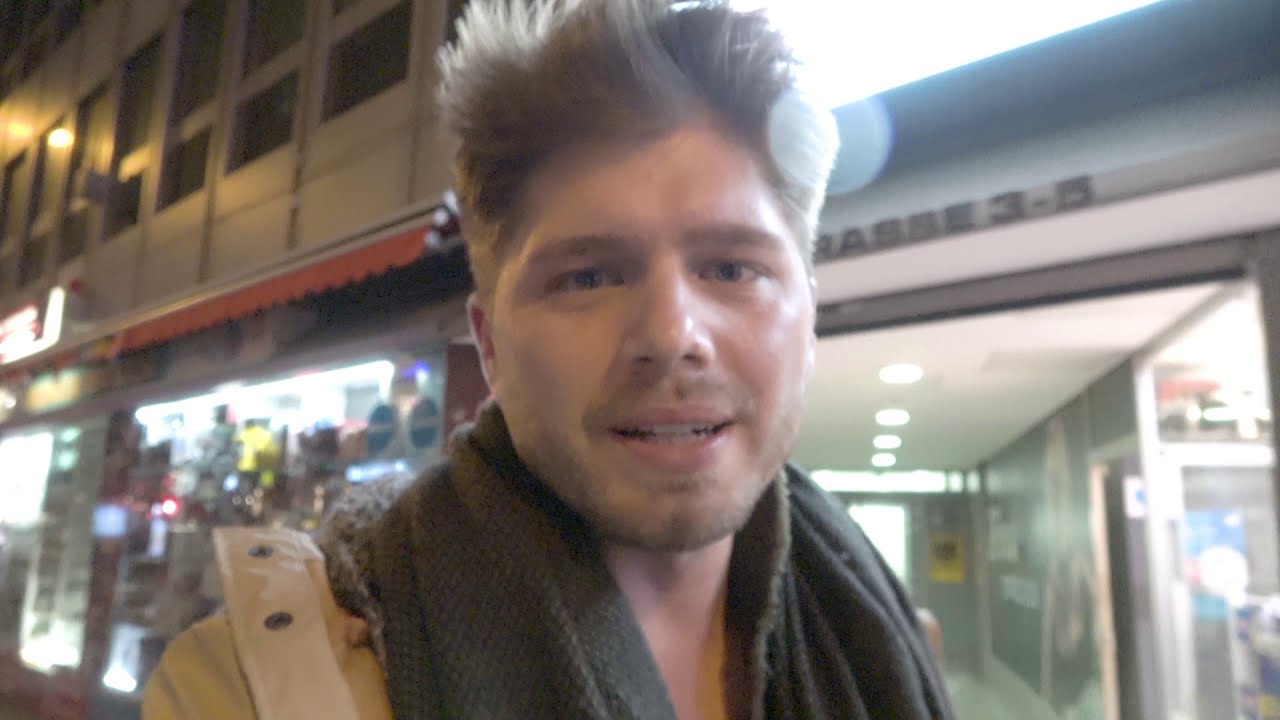 Gefühle zeigen beim Dating: Warum Ehrlichkeit jede Technik schlägt 1 Marko Mitrovic erklärt vor dem Kölner Dom, warum Gefühle zeigen beim Dating wichtiger ist als Technik