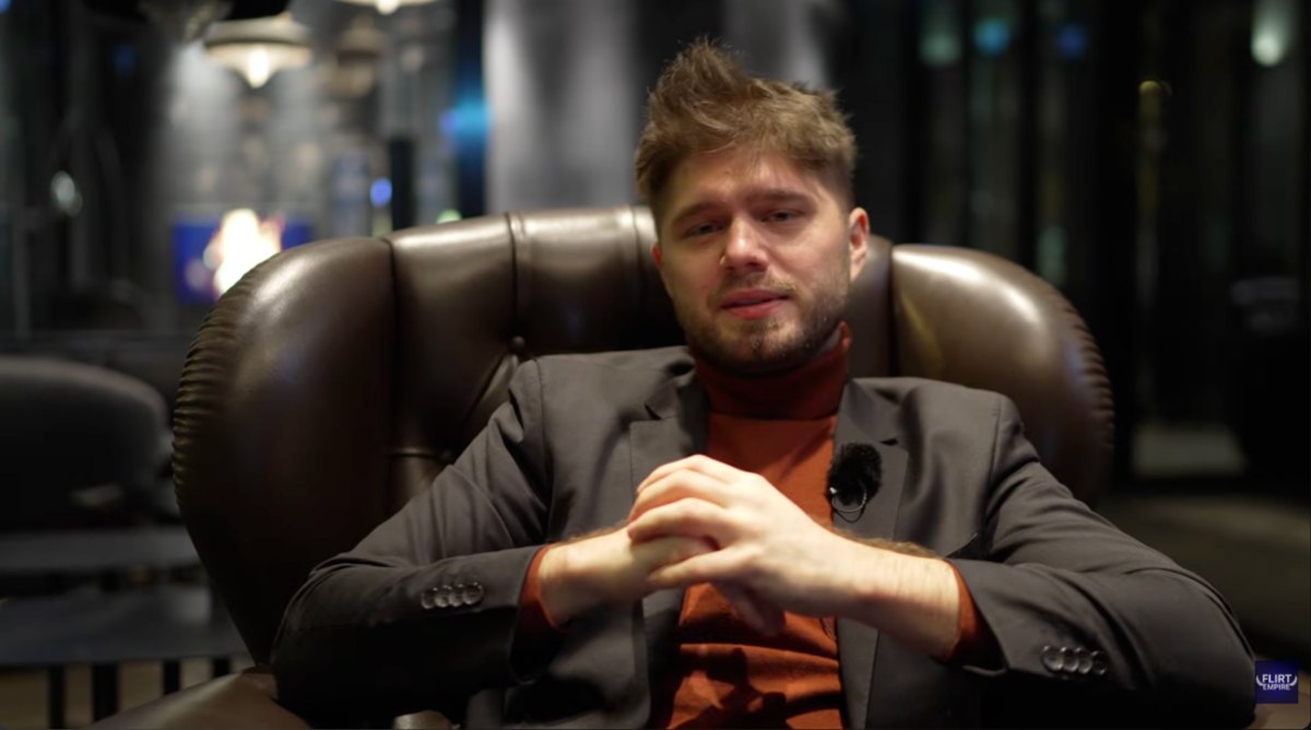 Wohnung date-tauglich machen: So wird sie romantisch 1 Marko Mitrovic erklärt, wie du dein Schlafzimmer für ein Date einrichtest